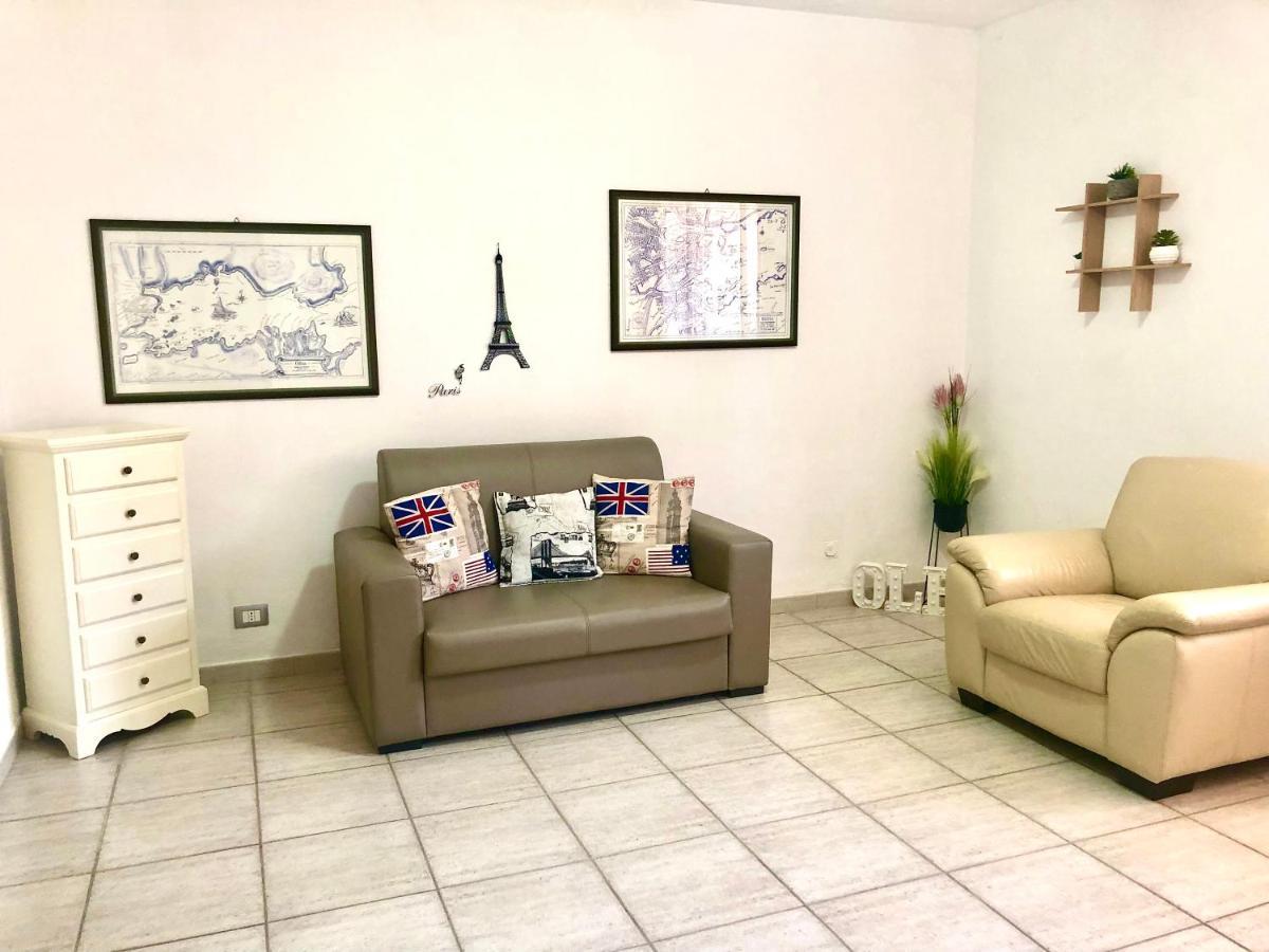La Maison De Famille Appartamento Indipendente Con Cucina E Lavatrice Olbia Exterior foto